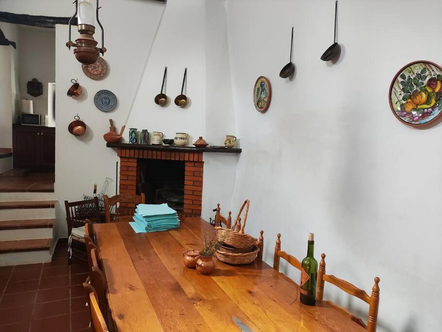 Casa En El Valle De Guainosaltos Адра Экстерьер фото