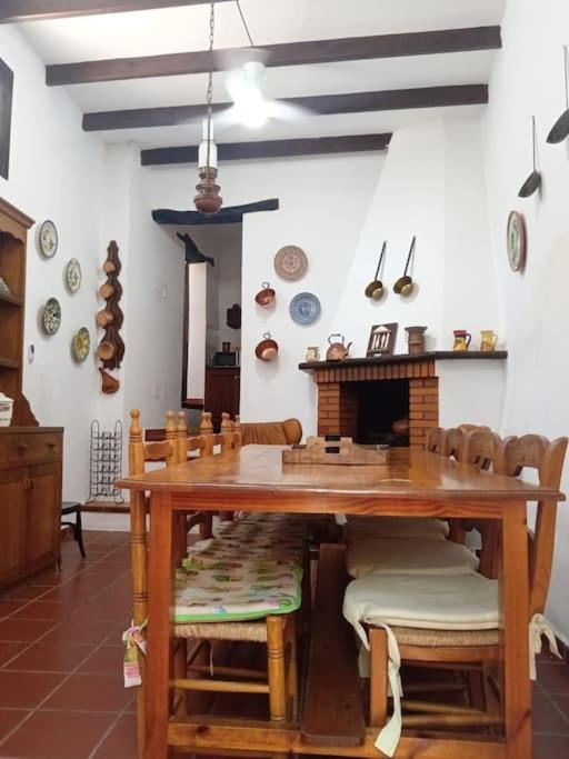 Casa En El Valle De Guainosaltos Адра Экстерьер фото